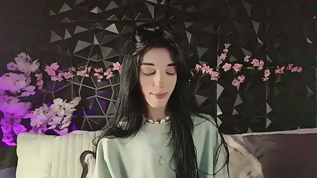 zui_lu – webcam model profile photo Image 18