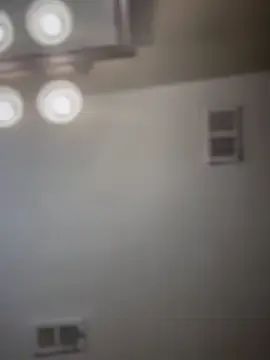 roouse – webcam model profile photo Image 11