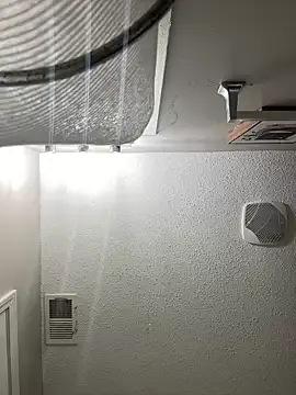 roouse – webcam model profile photo Image 5