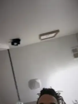 roouse – webcam model profile photo Image 7