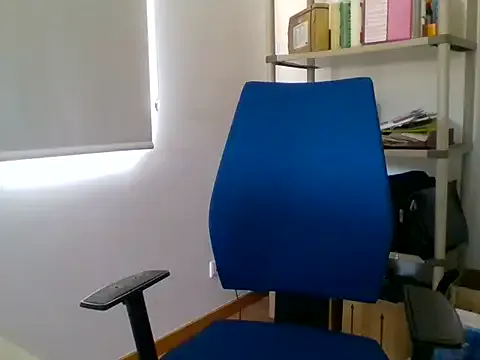  – webcam model profile photo Image 16