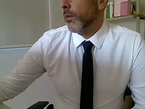  – webcam model profile photo Image 17