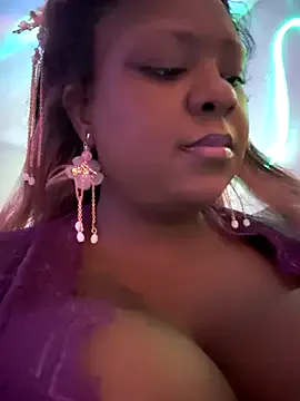 Megu_Melon – webcam model profile photo Image 13