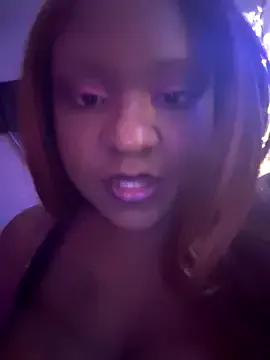 Megu_Melon – webcam model profile photo Image 7