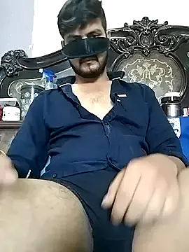 roouse – webcam model profile photo Image 11