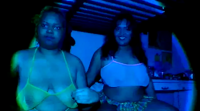 841_yayoi – webcam model profile photo Image 3