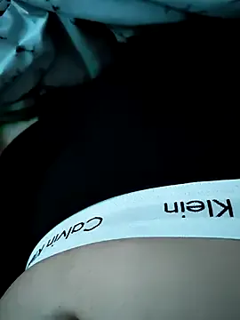 _MiaQueen_ – webcam model profile photo Image 3