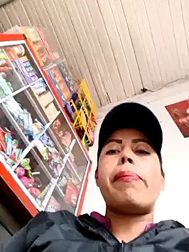 Hot_Mayra25 – webcam model profile photo Image 4