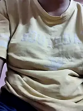 roouse – webcam model profile photo Image 10