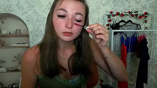 OliviaaFischer – webcam model profile photo Image 18