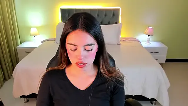 Nonchan_ – webcam model profile photo Image 8