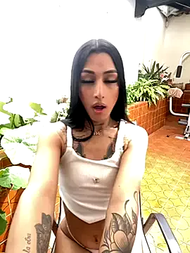 Valeria_Thompson1 – webcam model profile photo Image 4