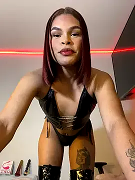 Mia--meow – webcam model profile photo Image 11