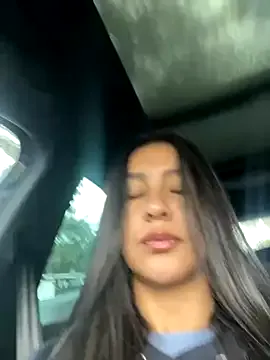 roouse – webcam model profile photo Image 13