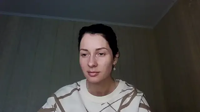 maataaan – webcam model profile photo Image 18