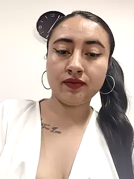 mr_danni – webcam model profile photo Image 13