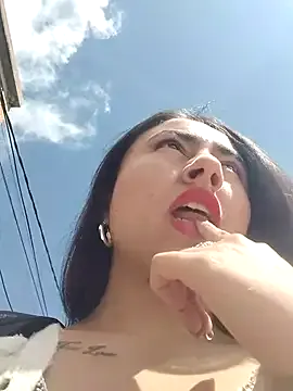 mr_danni – webcam model profile photo Image 6