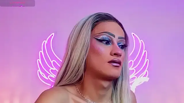 Shiny_Jennifer – webcam model profile photo Image 17