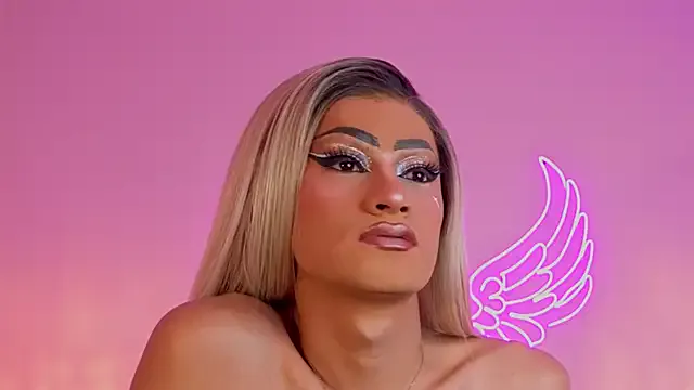 Shiny_Jennifer – webcam model profile photo Image 9