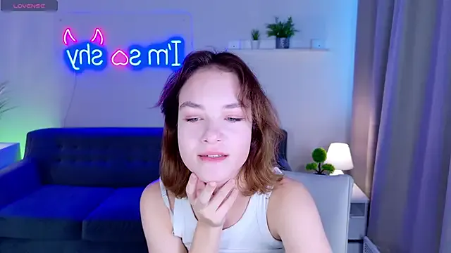  – webcam model profile photo Image 3