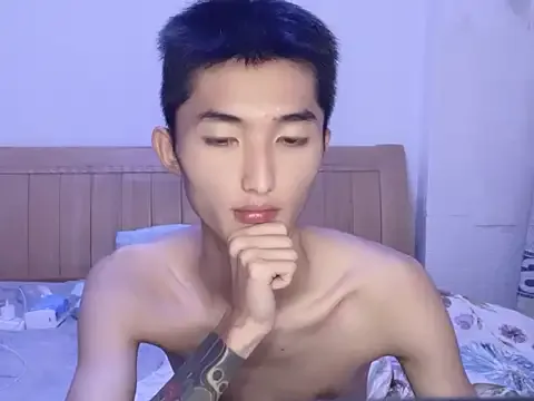  – webcam model profile photo Image 6