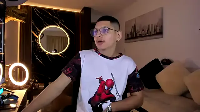 CarolBarker – webcam model profile photo Image 2