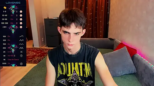 YU-KI00 – webcam model profile photo Image 3