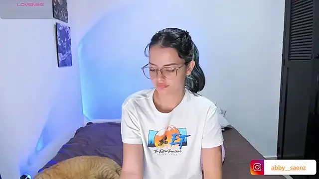 oxo_yuna_oxo – webcam model profile photo Image 8