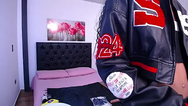 Latinaebony69 – webcam model profile photo Image 13