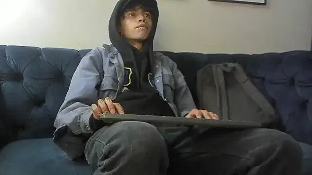 seraphine23 – webcam model profile photo Image 3