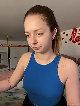 roouse – webcam model profile photo Image 17