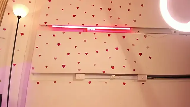 Nonchan_ – webcam model profile photo Image 18