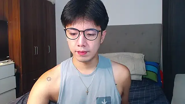 STxuguanhan – webcam model profile photo Image 10