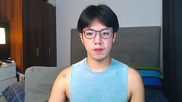 STxuguanhan – webcam model profile photo Image 16