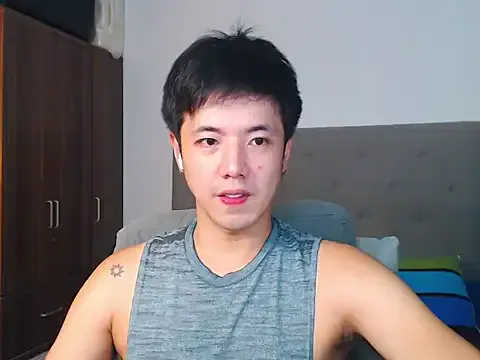 STxuguanhan – webcam model profile photo Image 3