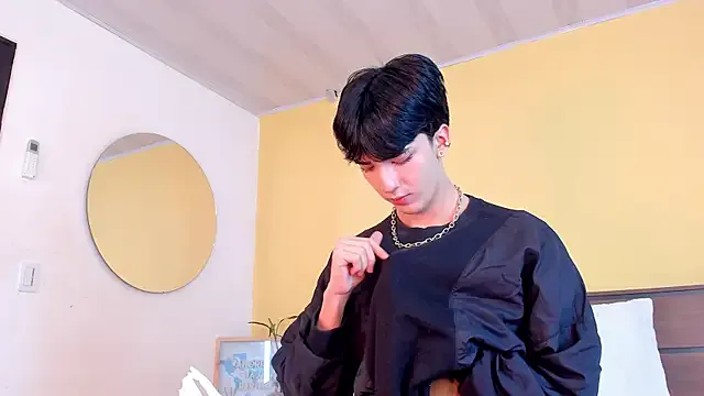 kai101010 – webcam model profile photo Image 16