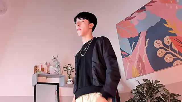 kai101010 – webcam model profile photo Image 2