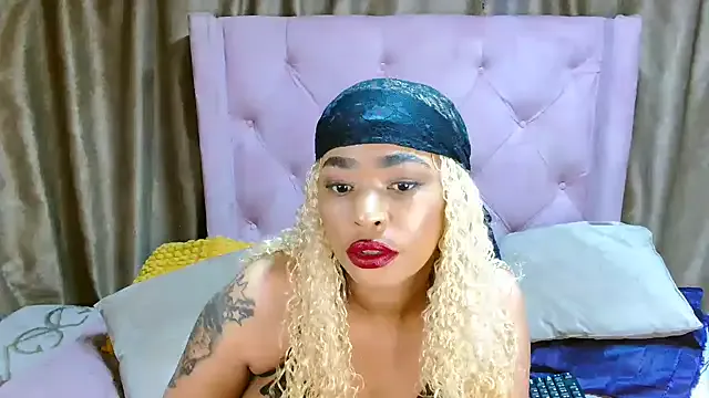 Nonchan_ – webcam model profile photo Image 12