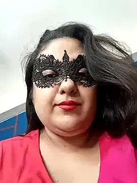 Yui-Ch – webcam model profile photo Image 10