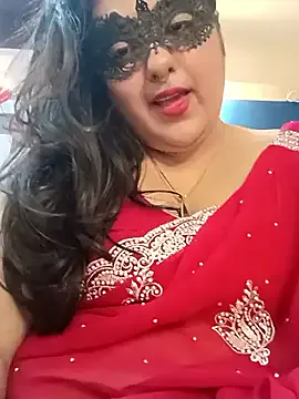 Yui-Ch – webcam model profile photo Image 12