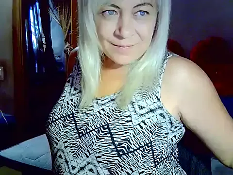 BelleLouiseVp – webcam model profile photo Image 12