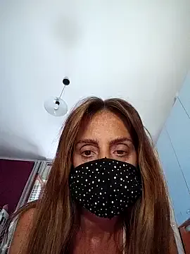 Bouncy-Bella28X – webcam model profile photo Image 11