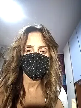 Bouncy-Bella28X – webcam model profile photo Image 12