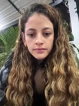 alana15 Image 4