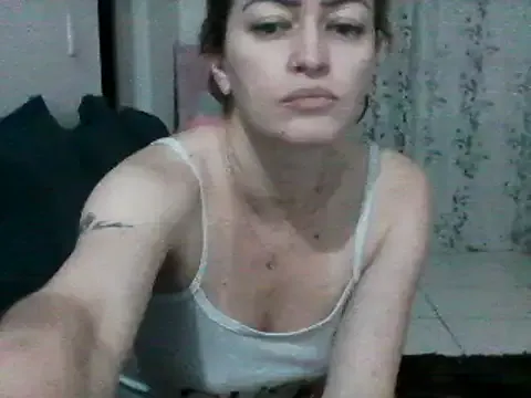  – webcam model profile photo Image 5