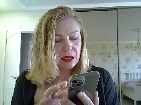 Xixi-Gala – webcam model profile photo Image 7