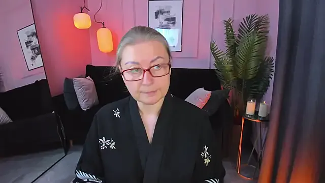 841_yayoi – webcam model profile photo Image 18