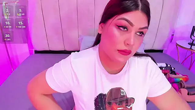 roouse – webcam model profile photo Image 2