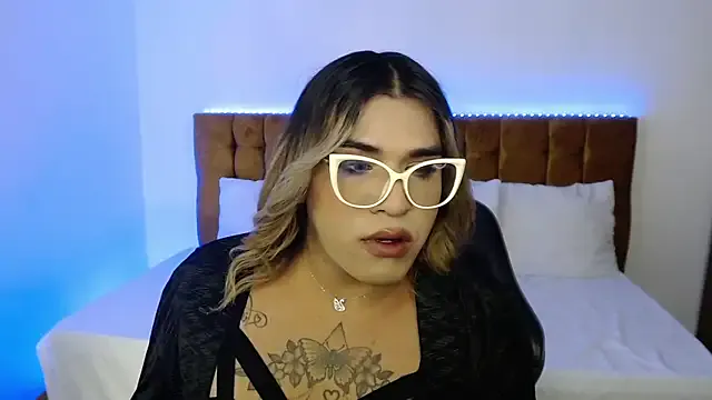 nam_tootsis – webcam model profile photo Image 11