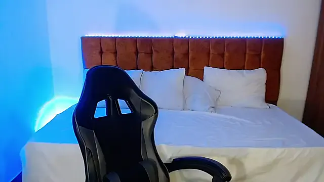 nam_tootsis – webcam model profile photo Image 18